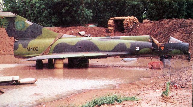 http://www.acig.info/UserFiles/File/SubSaharanAfr/African_Mirages/faz_mirage_5m_m402.jpg